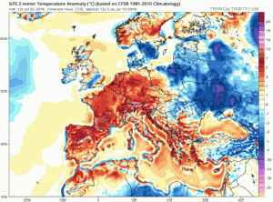 Abaterile termice estimate a se inregistra in dupa-amiaza zilei de duminica. Local in jumatatea nordica a tarii se vor inregistra usoare abateri negative fata de normalul climatologic al perioadei, in timp ce in sud (si mai ales in Oltenia) temperaturile vor marca o abatere usoara, de asemenea, insa de aceasta data pozitiva. Sursa: tropicaltidbits.com, model GFS.